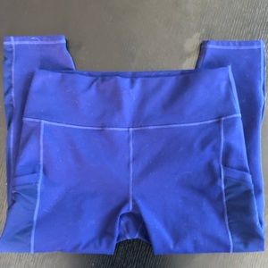 Fabletics power hold crop leggings